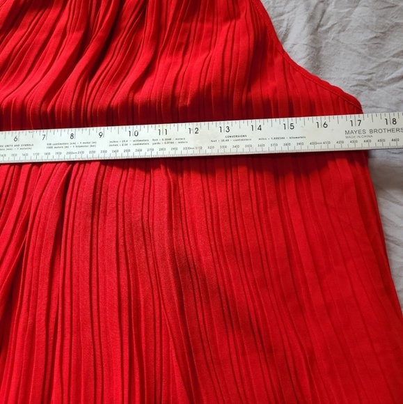 Naked Zebra Womens Size Med. RED Accordian  Pleat Mini Dress. - Picture 8 of 11